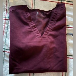 Figs Women’s Burgundy Scrub Set